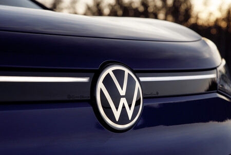 #Empresas | 🚘 Debido a una falla en el generador de gas en la bolsa de aire, la #PROFECO solicitó la revisión de más 13 mil autos de #Volkswagen, de las cuales 524 unidades son modelos entre los años 2011-2012.
#Enlace13Saltillo #Noticias