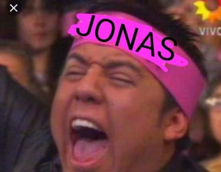 Como que me estaría re chupando un huevo mis seguidores de ig voy a compartir Jonas hasta que se me terminen los videos que grabe del recital, TENGO PARA RATO