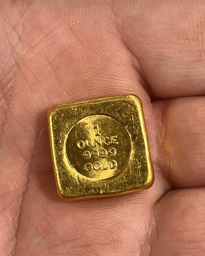 2570 delivered
Bin to claim 
#goldcoins #mexicogold #goldbullion #goldinvestment #stackthatbooty #goldeagle #goldbar #morgansilverdollar #johnsonmatthey #englehard #iggoldclub