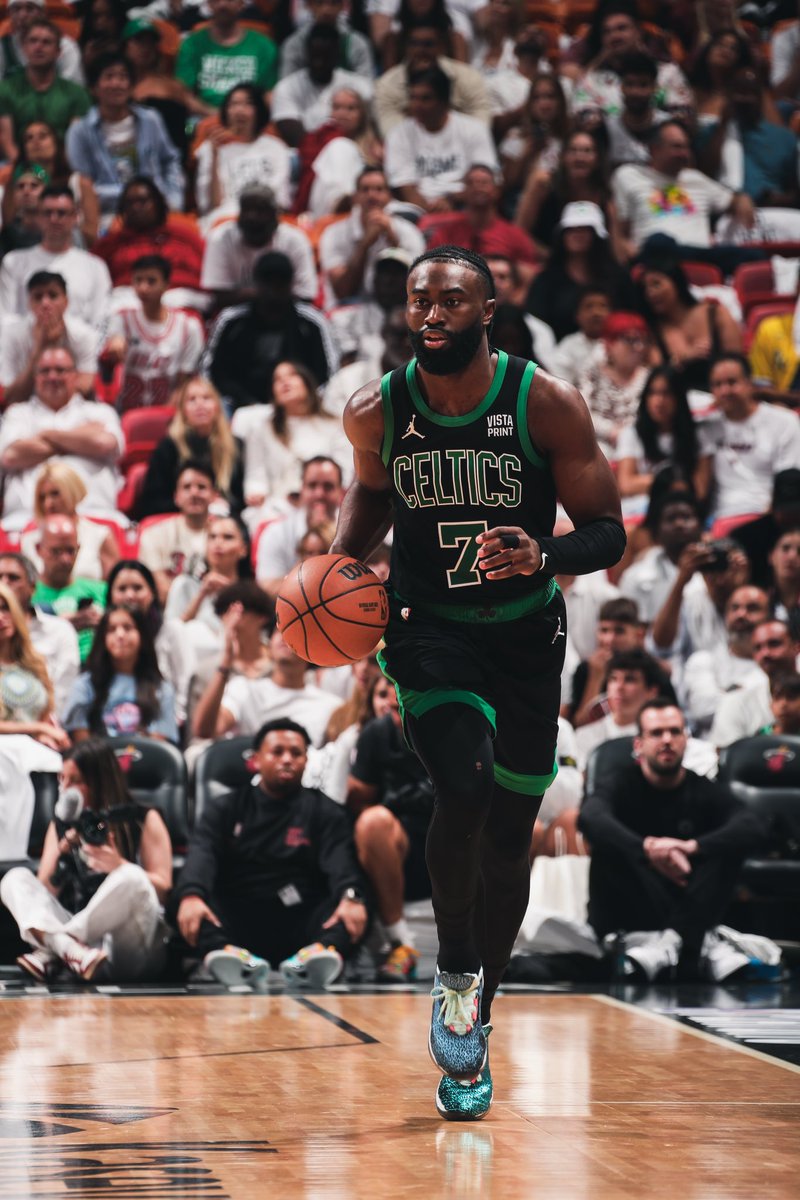 The 11th Celtic to score 2,000 playoff points 💪🏾
