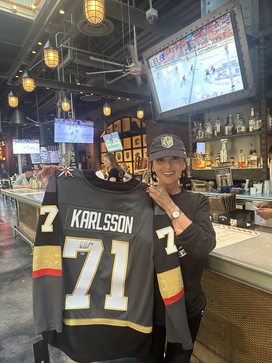 Congratulations to our winner of the autographed VGK jersey, Carmen! 🏒