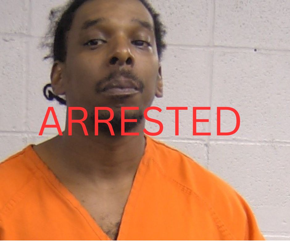 🚨HOMICIDE ARREST🚨 Today our Homicide Unit with the help of our CID VCU arrested 35-year-old Demetrius Johnson. He is charged with Murder & Possession of a Handgun by a Convicted Felon in connection to the shooting on 3/30/24 in the 600 blk of Eastern Pkwy. #LMPD