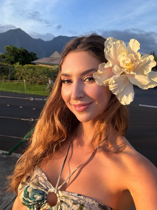 Bigger is better 🌺 https://t.co/uL6x2X4NL4