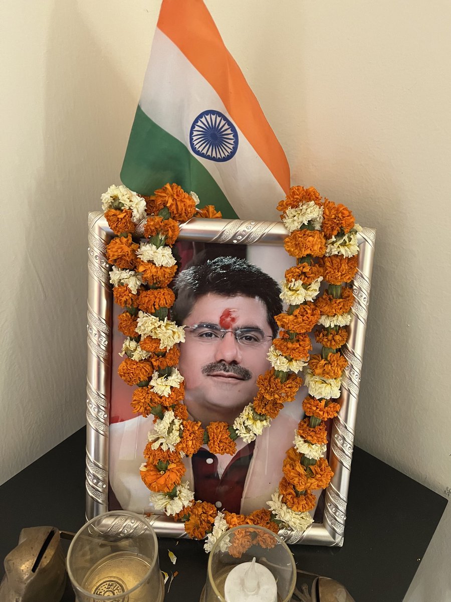 seriousfunnyguy's tweet image. Today is the death anniversary of our Nationalist journalist, a great human being, an amazing father, husband and a dear friend Rohit Sardana 🪔 

You shall always be missed dear @sardanarohit 💐🙏