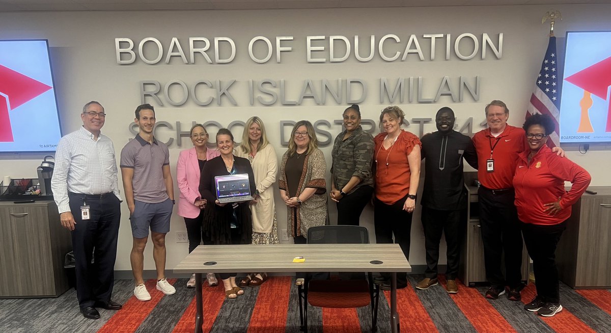 PaulForbesNYC's tweet image. Grateful to the @R_I_Schools CQ Team for inviting me to facilitate a Critical &amp;amp; Courageous Conversation around healing and restoring. Thanks to all who attended in person and the folks who attended &amp;amp; participated in the virtual space. #TheWorkBehindTheWork Appreciate y’all 🙏🏽