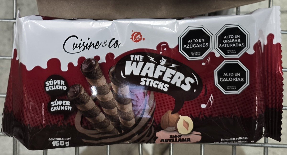 En mi opinión, las galletas The Wafer Sticks de Cuisine & CO (Cenco) son superiores a las Obsesión. Muy recomendables.

#Cuisine&CO