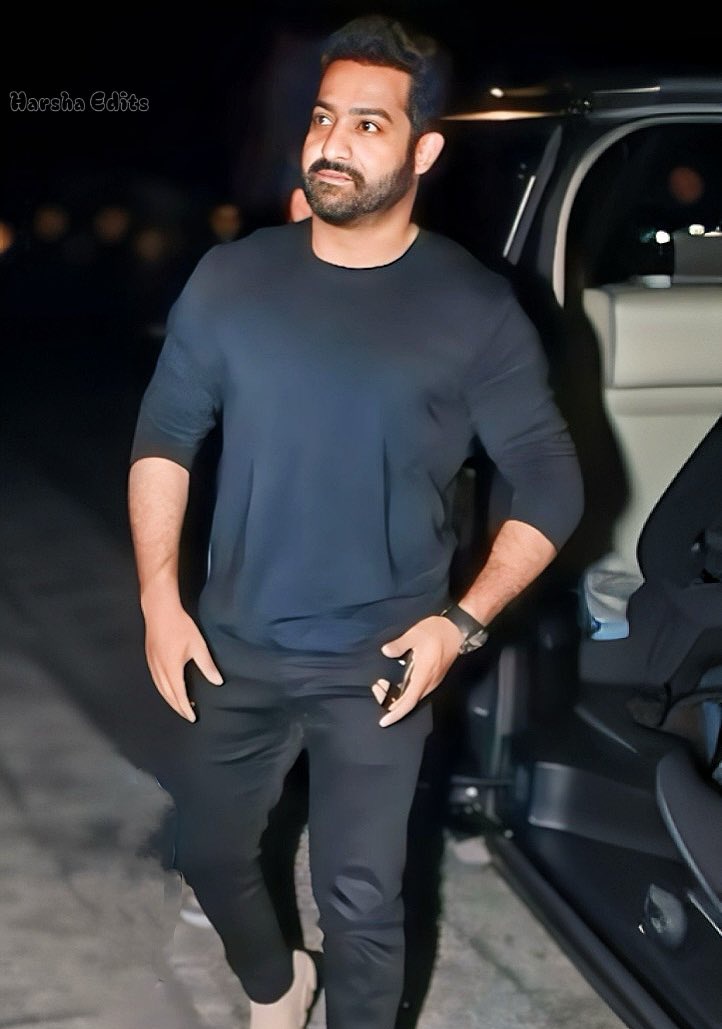 Man Known for the word ' MASS ' 🐯

#Devara @tarak9999 #JrNTR