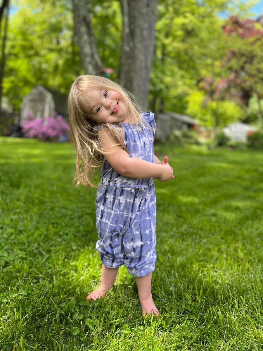 Our friend Shelvy is just LOVING this spring weather 🌞 

What do you love to do this time of year? Share your photos with our amazing community: bit.ly/3NsYrse

#downsyndrome #downsyndromerocks #dsrocks #downsyndromelove #nonprofit #downsyndromeawareness #t21