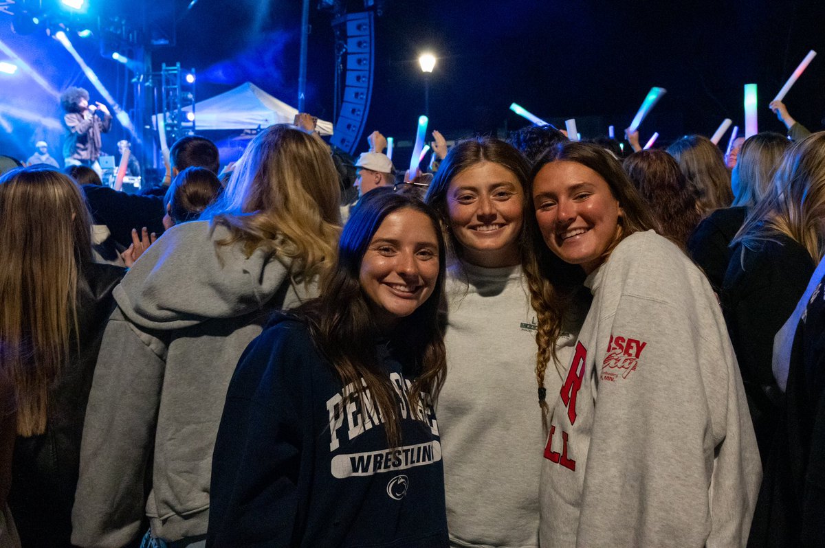 EC_Observer's tweet image. MULTIMEDIA -

Last Saturday’s Spring Concert with artist @24kgoldn was a huge success! To view more exclusive images from the concert visit endicottobserver.com or use the QR code! 

#endicott #endicottcollege #endicottobserver #ecgulls #24kgoldn