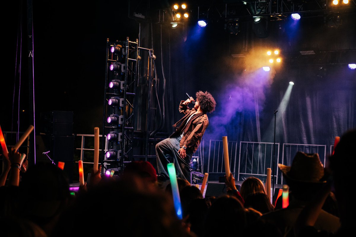 EC_Observer's tweet image. MULTIMEDIA -

Last Saturday’s Spring Concert with artist @24kgoldn was a huge success! To view more exclusive images from the concert visit endicottobserver.com or use the QR code! 

#endicott #endicottcollege #endicottobserver #ecgulls #24kgoldn