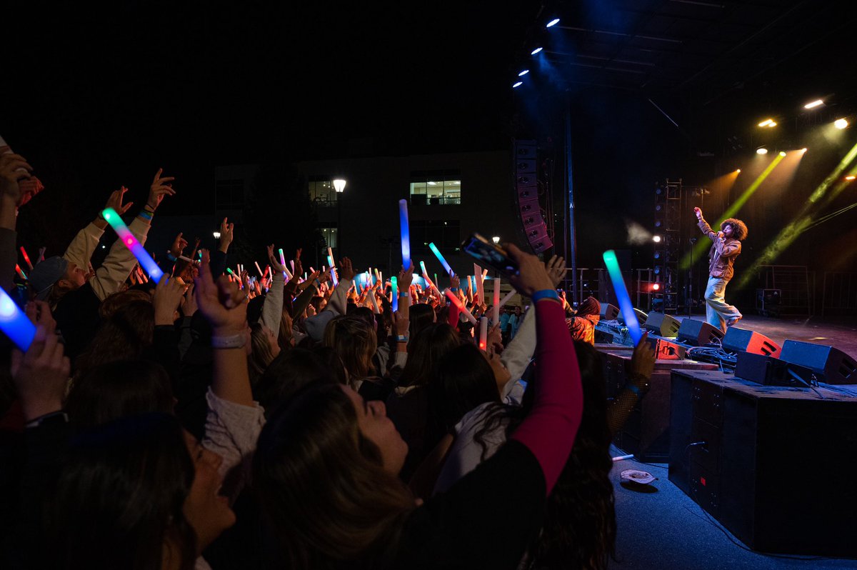 EC_Observer's tweet image. MULTIMEDIA -

Last Saturday’s Spring Concert with artist @24kgoldn was a huge success! To view more exclusive images from the concert visit endicottobserver.com or use the QR code! 

#endicott #endicottcollege #endicottobserver #ecgulls #24kgoldn