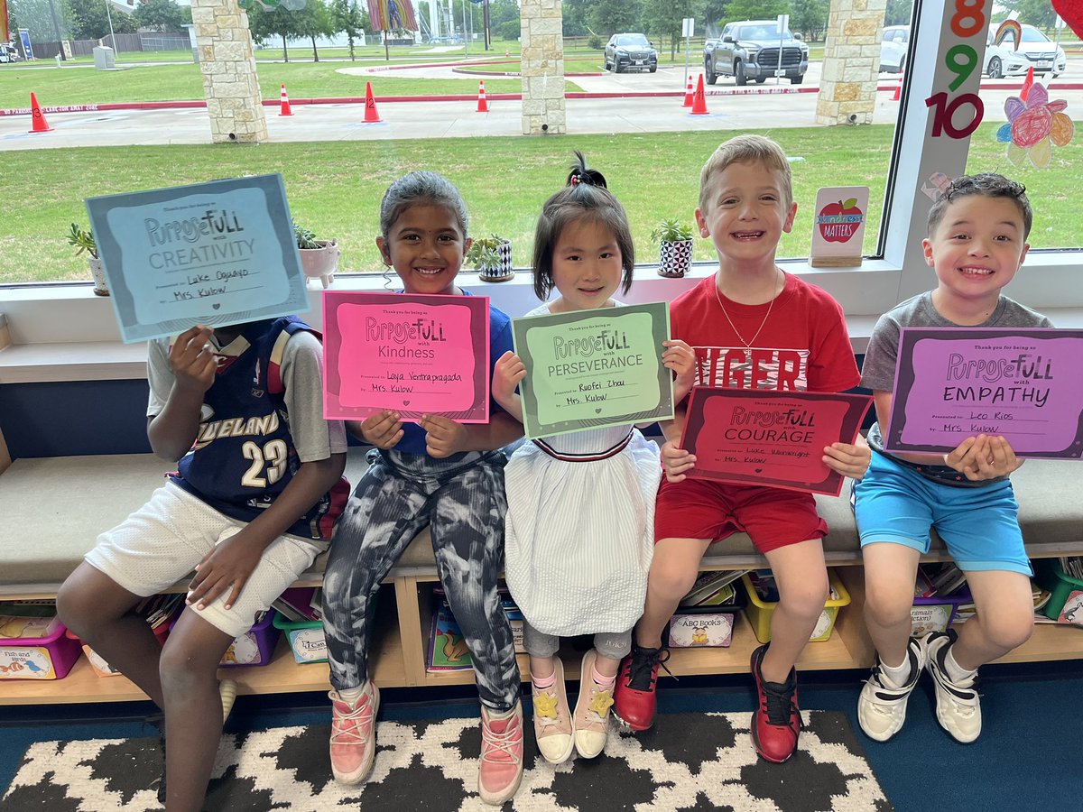 We had some new members added to Character Avenue today! ❤️ 🐾 #bengalpride