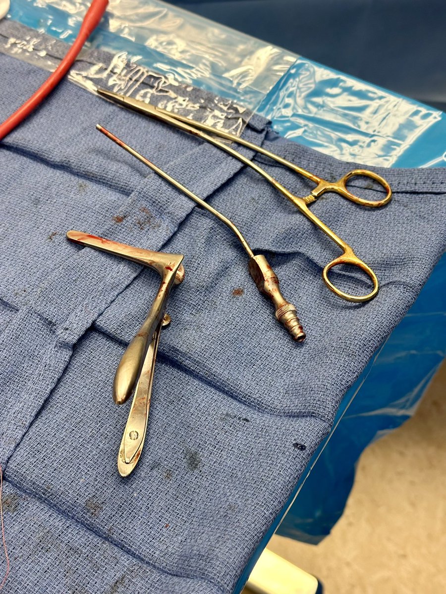 Favorite surgical instruments? In no particular order, mine include - Nasal spec - Turner-Warwick driver - Robotic Pott’s ✂️ - Castro needle drivers - Ceramic super sharp Metz Interested in how subspecialty affects choice @SocietyGURS @SJHudak @AdityaBagrodia @JuanJAndino