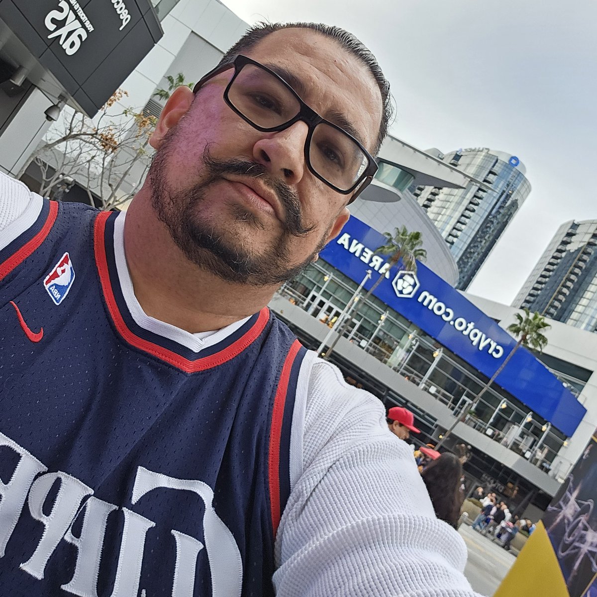 I think the @LAClippers can win it in six. But I'd love the chance to request @DJDENSE play 'Cinco de Mayo' by @WARtheBand for game 7! #clippernation #ClipperFamilia #Clippers #117 #dalvslac