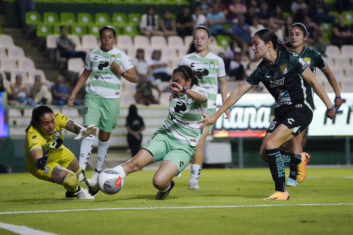 #J16 | @LigaBBVAFemenil 60’ ¡VAMOS POR MÁS! 🦁 1-0 😇 #RugeConEllas 💚