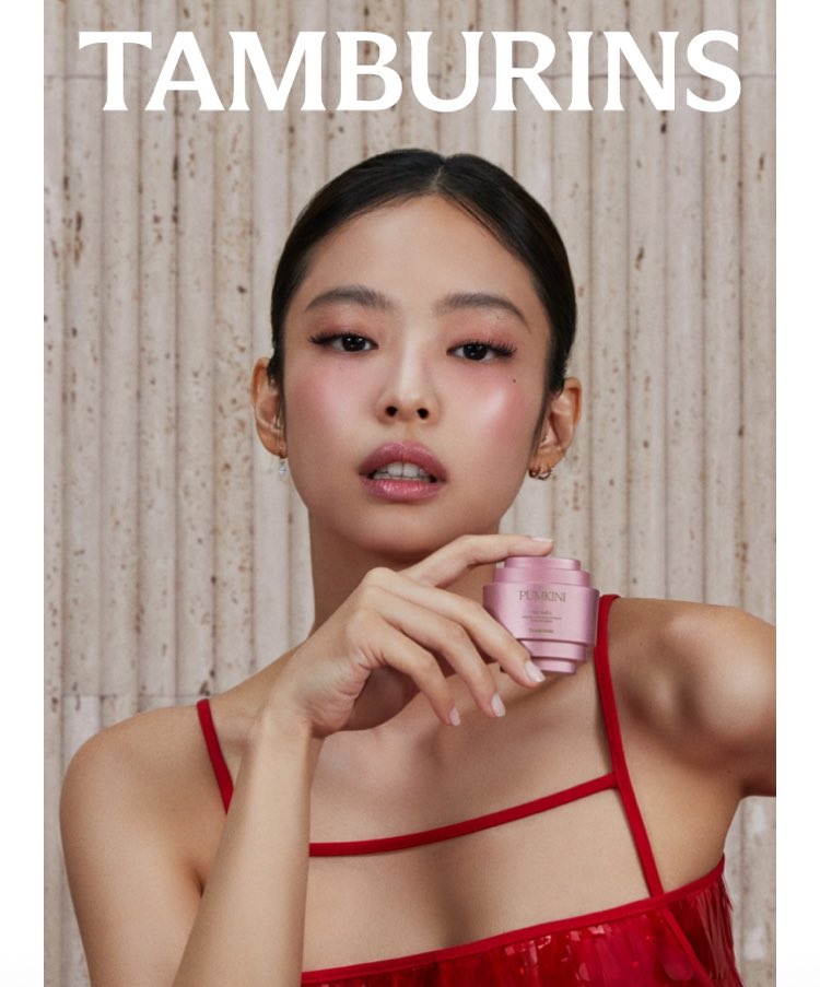 Tamburins x Jennie พร้อมส่ง☘️
Perfume handcream pumkini mini 
กลิ่นครีมเริ่ดหอมมากกๆเเม่ค้าเลิฟ พกพาสะดวก ให้เป็นของขวัญเริ้ดนะ😝
Price ; 850฿  |  Shipping ; 40฿
(นัดรับ/ส่งgrab ✅)
#พรีเกาหลี #tamburins #ตลาดนัดblackpink #คสอเกาหลี #รีวิวเกาหลี #พรีออเดอร์เกาหลี #ของดีบอกต่อ