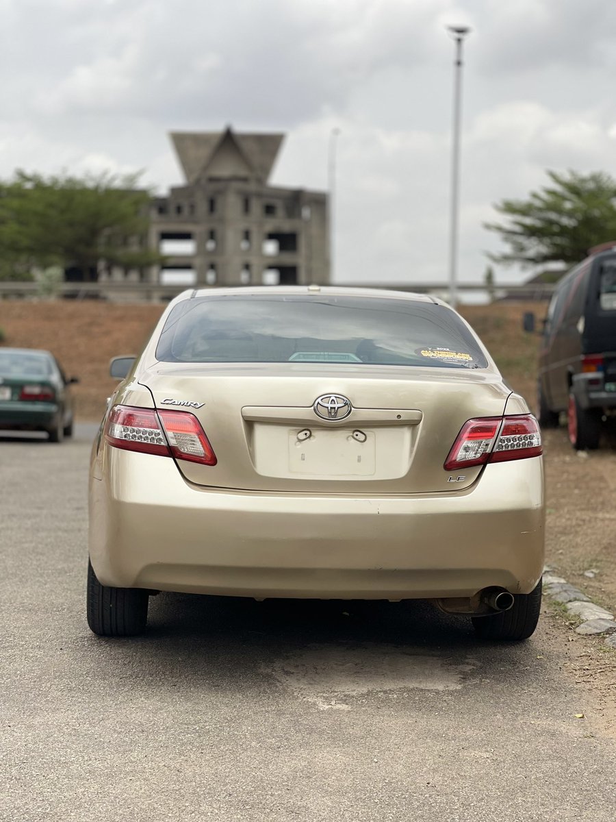 2010 Toyota Camry Registered Super clean Sunroof Clean leather seats Buy and drive Sound Venza engine Price: N6,500,000 only 📍 Abuja 📱 08117449445