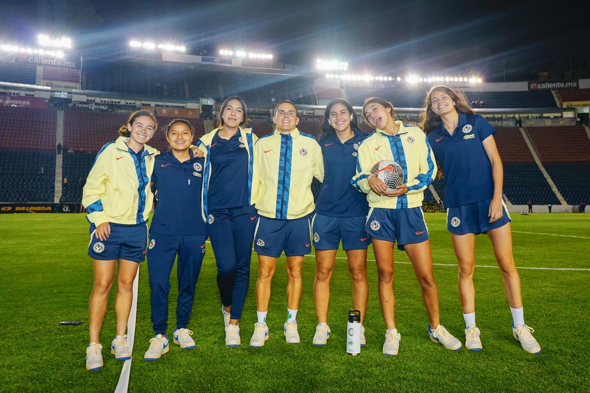 Llegó el Ame al 🏟️ Ciudad de los Deportes ⚽🌕
#EstoEsAmérica 🦅