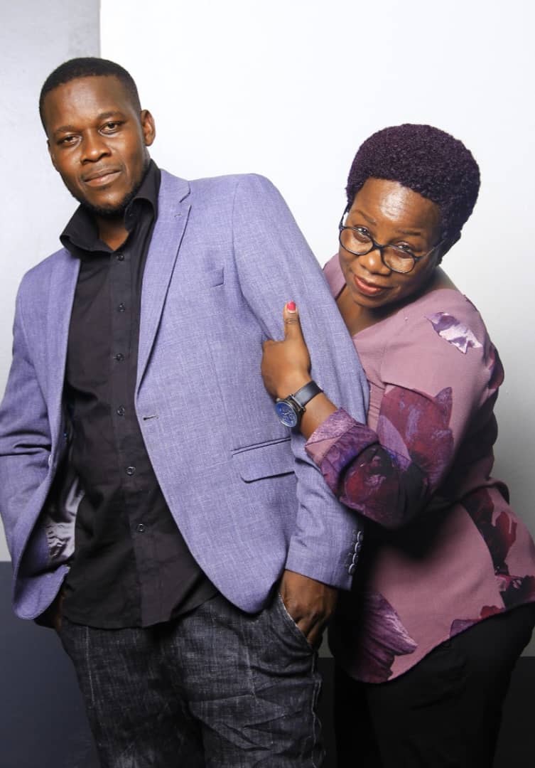Hello Lovely People!🥰🥰🥰 Best wishes to you on a beautiful #Tuesday! #Sisimuka with Geoffrey and @HazelKaliisa to start your day with #PostiveEnergy | #laughter. Studio lines: 0765 345391, 0756 866368 WhatsApp: 0783 001952 Stream here 👉 shorturl.at/cHZ14 #EmanziYawe