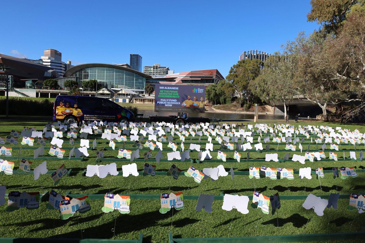 We’re in Adelaide where we’ve installed hundreds of mini schools at Pinky Flat Parklands to highlight the 508 SA public schools that are currently underfunded. We need the Federal & State Govts to work together to deliver 100% of funding for all public schools. #auspol #saparli