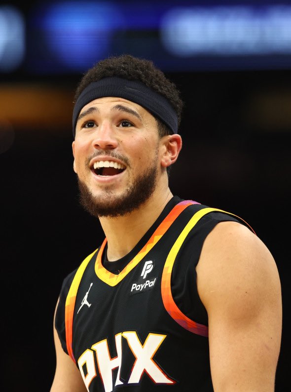 Stephen A. Smith’s rumor that Devin Booker wants to be in New York is “false,” per @GeraldBourguet “A source from Devin Booker’s camp who’s intimately familiar with the situation told PHNX Sports that these rumors are unequivocally false.” (gophnx.com/devin-booker-l…)