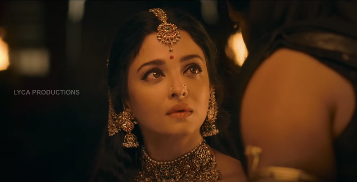 Aishwarya Rai is such an ethereal beauty that when filmmakers like Sanjay Leela Bhansali (Bajirao Mastani & Padmaavat) and Mani Ratnam (Ponniyin Selvan) were casting a character whose LITERAL DESCRIPTION is 'a creation of god'  

They could ONLY think of her!