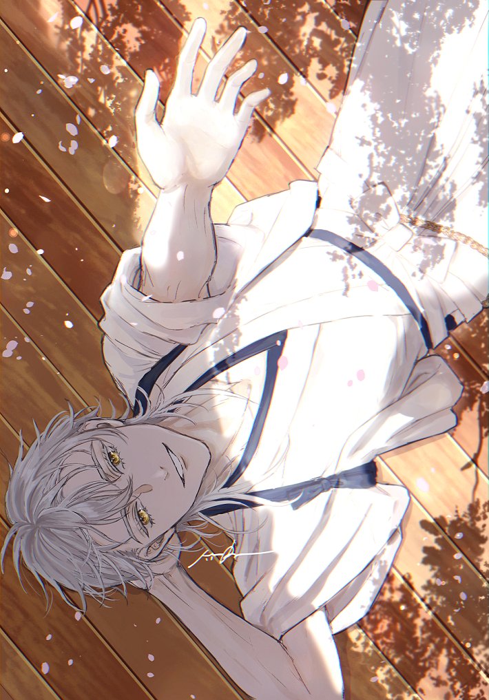 tsurumaru kuninaga solo looking at viewer smile short hair 1boy yellow eyes white hair  illustration images