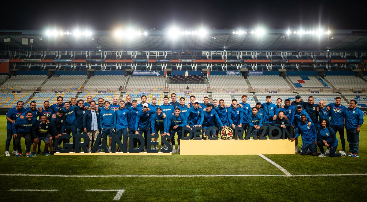 Esta semifinal la jugamos todos 🦅 #GrandesDeCorazón 💙💛