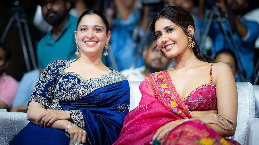 Beauties @tamannaahspeaks and #RaashiKhanna at #BAAK Pre Release Event In Hyderabad 🔥

#Aranmanai4FromMay3 👻 ☠️ #Aranmanai4

#தமன்னா #తమన్నా #तमन्नाभाटिया #തമന്ന #ತಮನ್ನಾ #Tamannaah #TamannaahBhatia
#TamannaahBhatia𓃵 #LadyMegaStarTamannaah  #TamannahBhatia #Tamannah #Tamanna