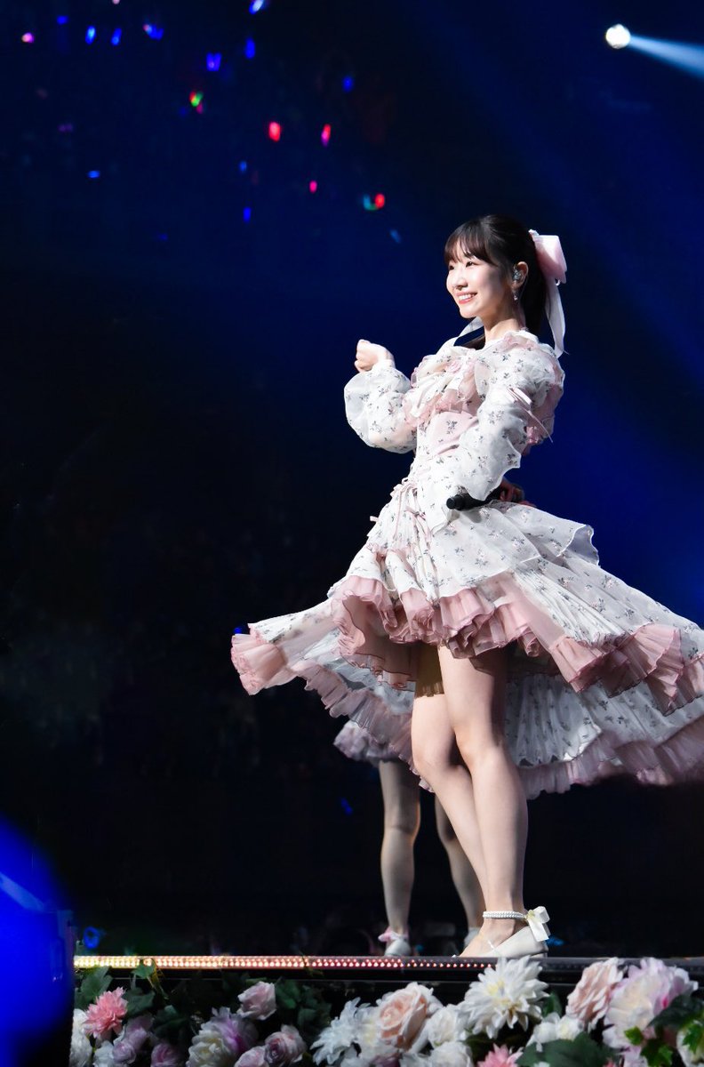 to commemorate her graduation, a thread of my favourite yukirin moments 🖤