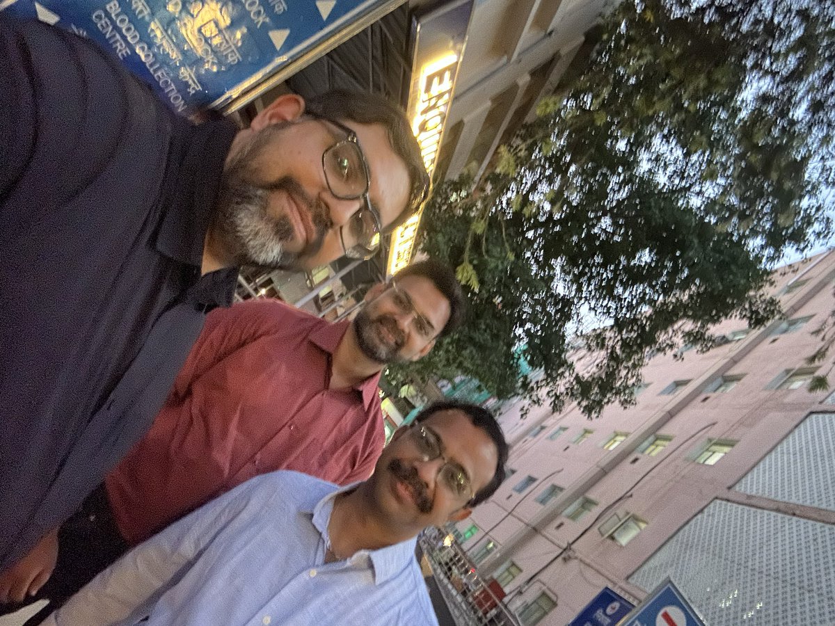 RIRS_inDelhiNCR's tweet image. Proctored at UCNI(Urology Clinica of North India) workshop at @RMLDelhi Hospital and ABVIMS. Unique model with hands on training initiated by Dr Hemant Goel &amp;amp; team. A day full of teaching and learning with 14 surgeries and teaching sessions. #HoLEP #RIRS #ILSS @drkarthicknagan