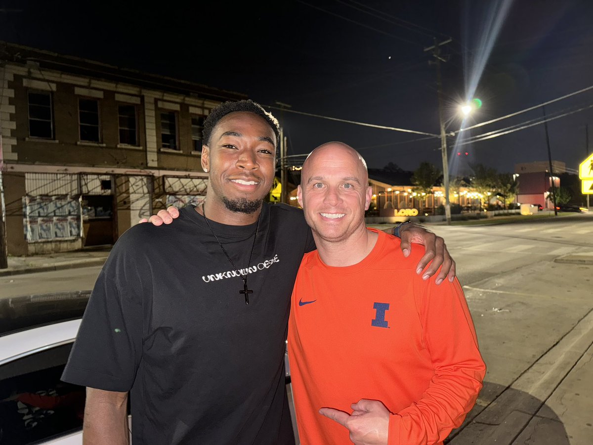 Dinner with my guy @i_stay_sore1! One of my favorite things to do is catch up with former players when I’m in their city! I’m so proud of you JB! Dallas is lucky to have you! Love you buddy!