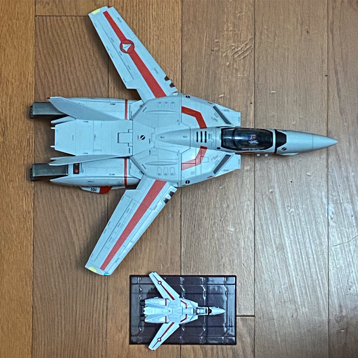 Smallest and largest diecast VF-1J? #macross #マクロス