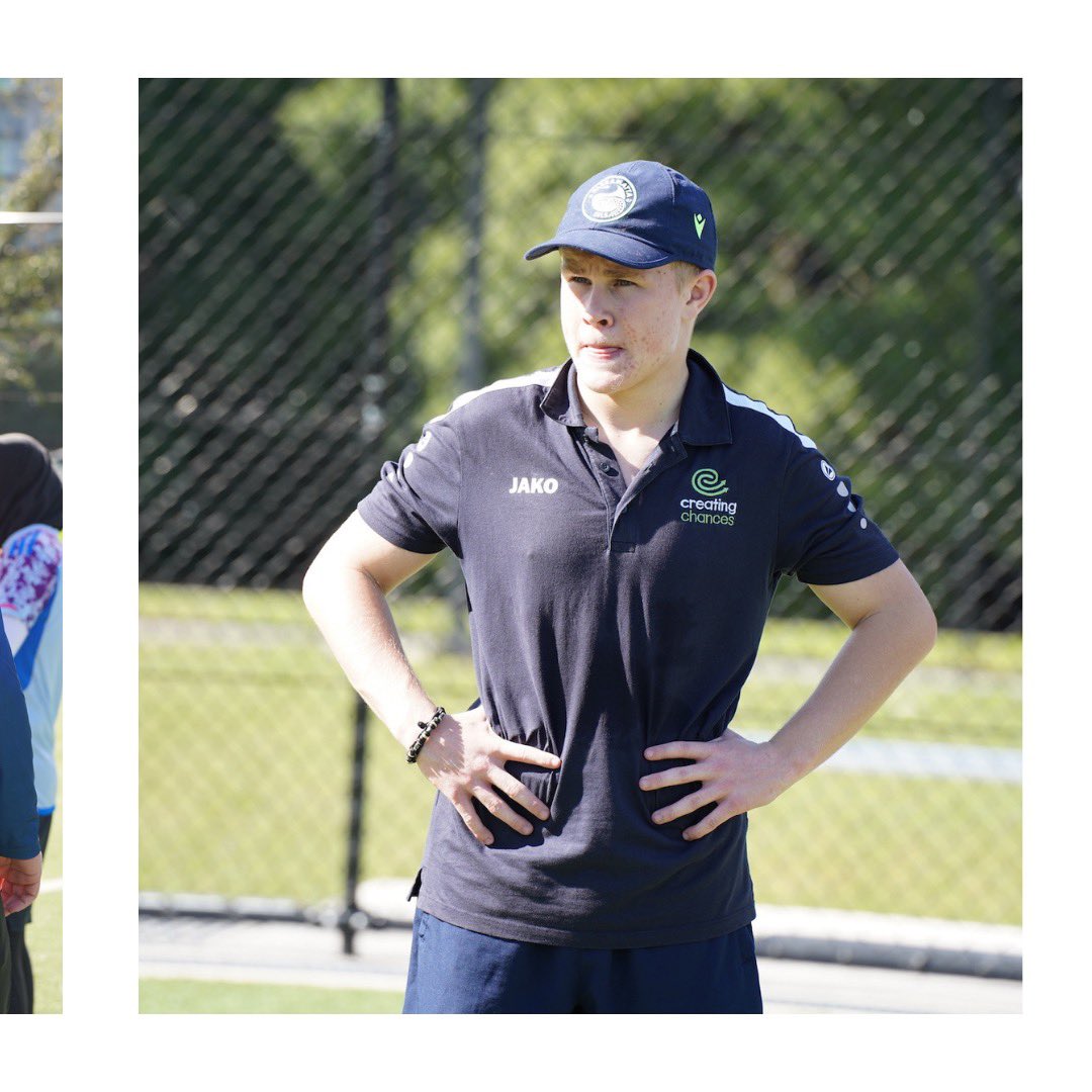 CreatingChances's tweet photo. Building capacity 🧱 

@footballnsw Coach Ed with @petenowakowski and the @football_united coach/facilitator team. 

🤝 @Nike @FootballAUS https://t.co/bj0nILqgc3