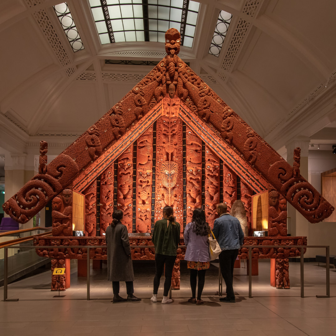 Step into the Auckland War Memorial Museum, where history comes alive with captivating artefacts. Be sure to explore Te Marae Ātea Māori Court, home to historic taonga (treasure) – it's a true gem of the museum.

#NZMustDo #NZBucketList 
📸: @aucklandmuseum
📍 Auckland