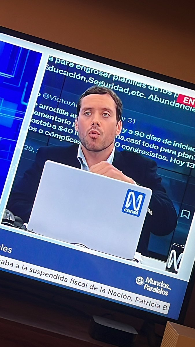 Amigos de @canalN_ el ridículo que está haciendo su conductor no puede ser el nivel que se necesite para dirigir un programa en su canal…