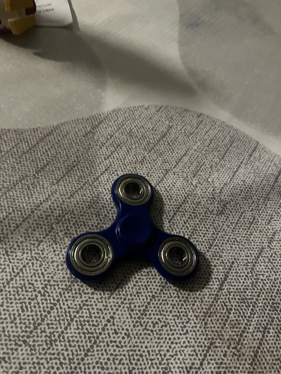 Mi apa fan de los fidget spiners desde 2018