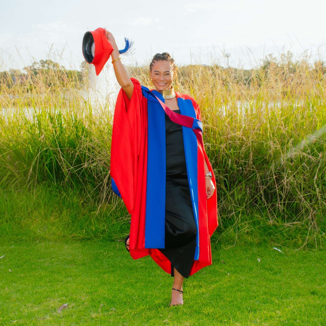 #UPGraduation2024: After “volumes of work, moments of self-doubt, meltdowns, and time away from friends and family”, Samantha Castle, head of Alumni Relations at UP, has realised her dream of obtaining a PhD. Read: ow.ly/zZjy50RqMpE #HelloTuksAlumni #UniversityOfPretoria