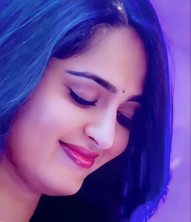 Sweety Smile..💙💙💙 @MsAnushkaShetty #AnushkaShetty