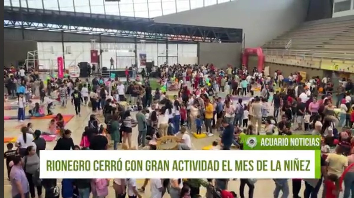 Aproximadamente 2.000 personas participaron del cierre del #MesDeLaNiñez en Rionegro Más información en: youtu.be/0baPnz0Nd_A?si… #OrienteAntioqueño