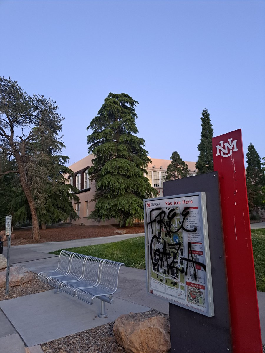 @PlatinumBlue5 It's a beautiful day on UNM campus. #FreePalestine  #FreeGaza #nmpol