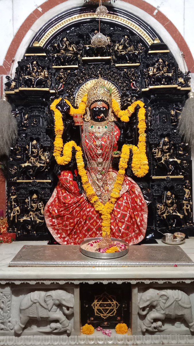 माँ त्रिपुरा सुंदरी आज के दर्शन ( 30 अप्रैल  ) #maa #maatripura #maatripurasundari #jaymatadi #banswara #rajasthan #india #banswara #Rajasthan
