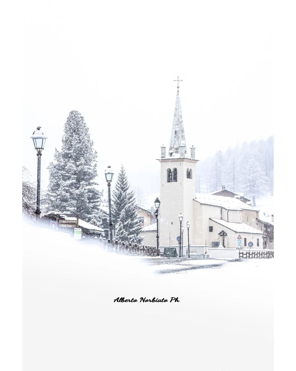 la Community ufficiale di Instagram dal 2012, con le foto più belle del Piemonte e Valle d'Aosta presenta: 📍Rhêmes-Notre_Dames ❄️ Valle d'Aosta AUTORE @albymegamega • LOCAL MANAGER @ingridsworld79