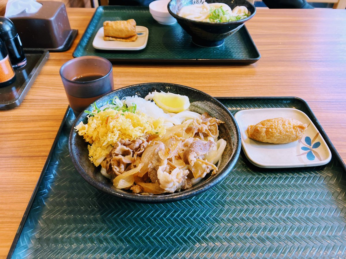 今日のお昼はおろし牛肉ぶっかけうどん😋