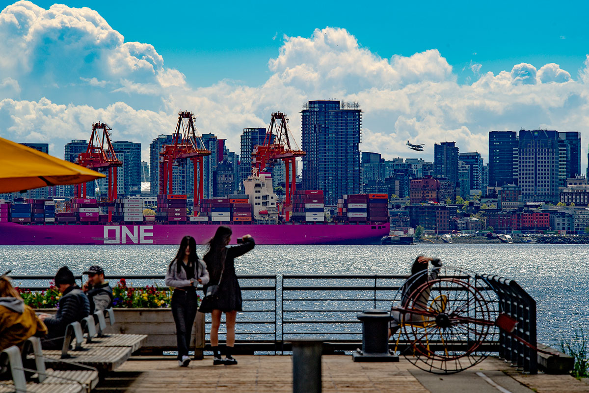 One selfie.   #vancouverisawesome #vancitynow #yvrlife #vancityhype #northvan #northvancouver #vancouversnorthshore #veryvancouver #britishcolumbia #canada  #theshipyards @oceannetworkexp