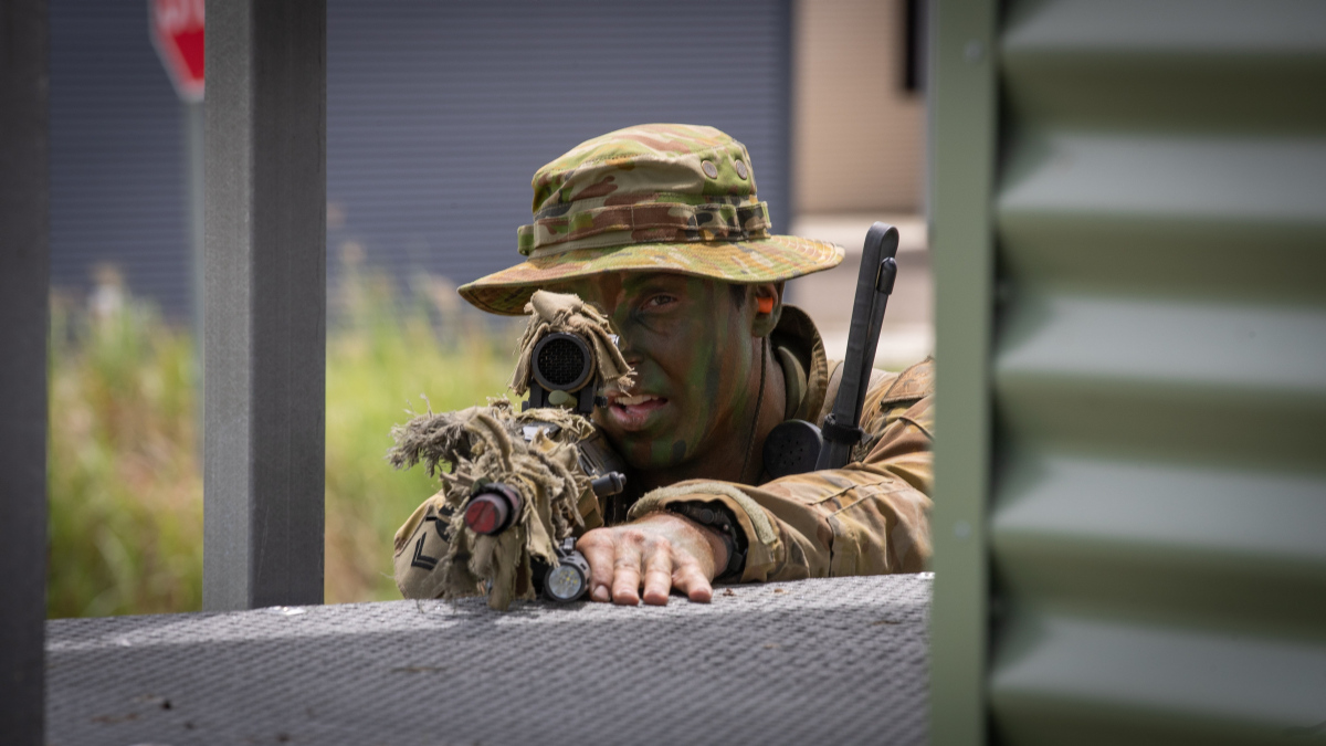 “Hide and go seek” 🔎 

ℹ️ #AusArmy soldiers from 1st Regiment, Royal Australian Artillery take part in Exercise Barce at Shoalwater Bay Training Area.