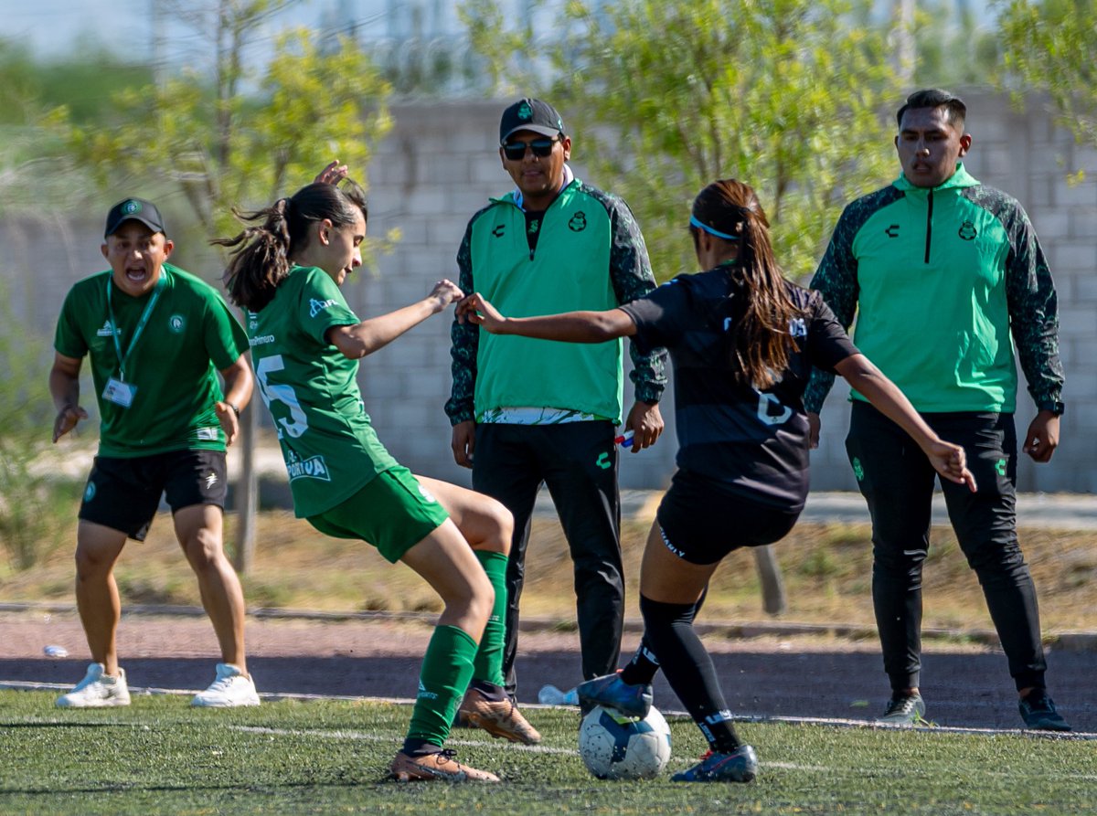 📸 | Nuestra categoría Femenil enfrentará las semifinales de #LaMejorCopaDeMéxico después de avanzar de la fase de grupos. 

⚪️🟢 | #NacimosParaSuperarloTodo #ElFuturoEsAletico  #LaguneroPrimero