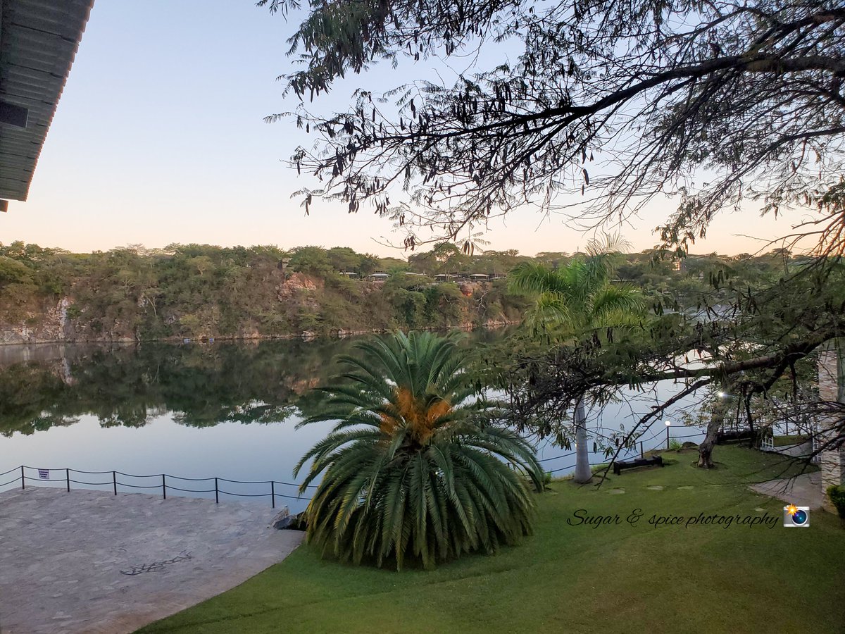 On today's diaries of loving views, here a look at one of Lusaka's Favourite spots and Canyons.

Have a great morning everyone!😊