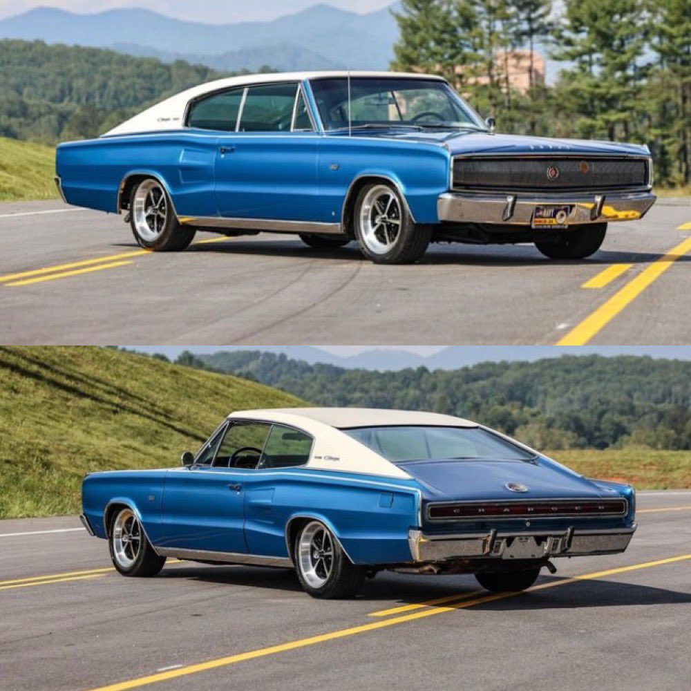 1967 Dodge Charger with a 383 V8 💙