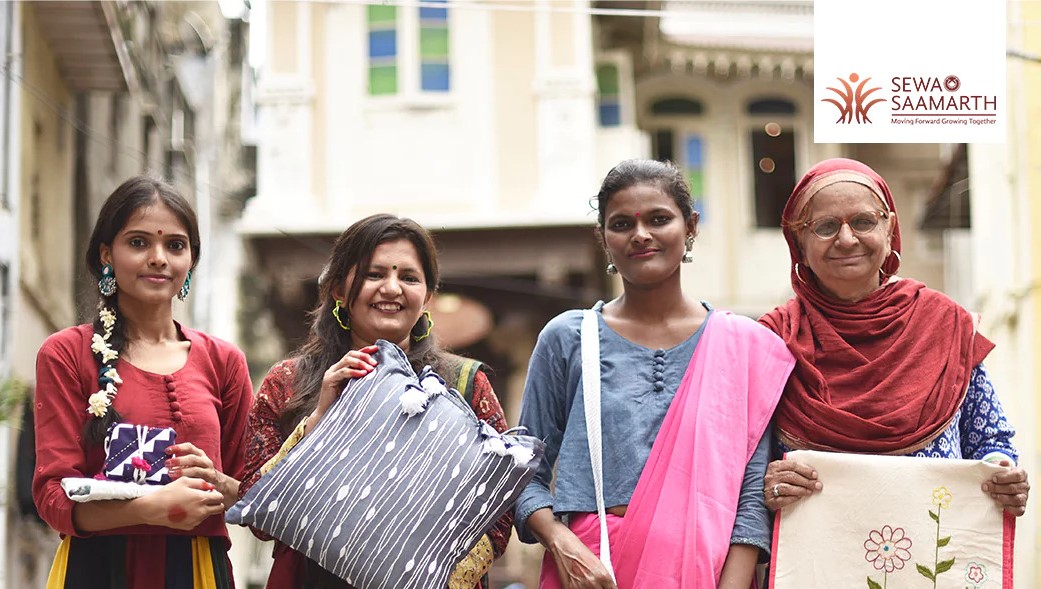 @MicroSave partnered with SEWA Saamarth to bridge market access gaps through digital platforms & community support. Learn how such collaborations can provide women-led businesses with tools & opportunities to thrive 👉 tinyurl.com/53tzhtnu 

@SEWAFed 

#WomenInBiz #Innovation